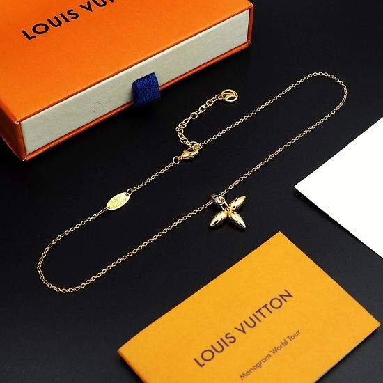 Louis Vuitton LV Polished Metal Floral Pendant Necklace