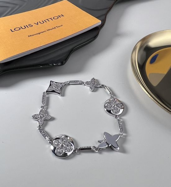 Louis Vuitton LV Full Diamond Decorated Bracelet