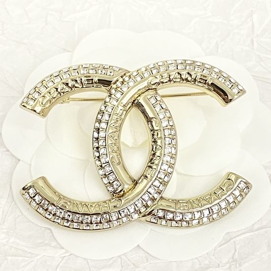 Chanel Rhinestone Inlaid Brooch Textured Design