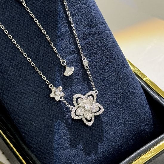Graff Flower Pendant Necklace Plated Gold