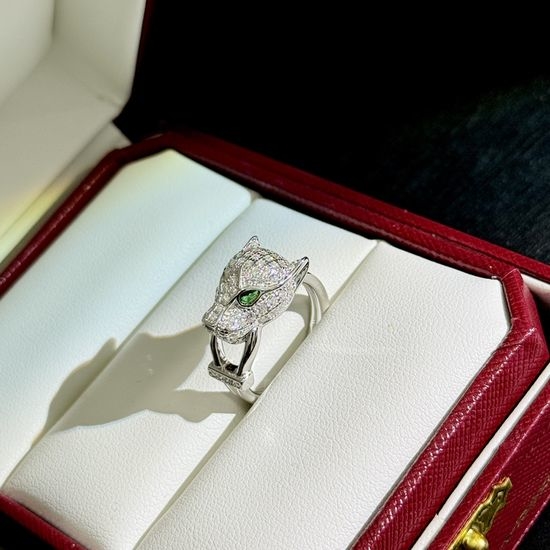Cartier Leopard Head Green Eye Circle Ring