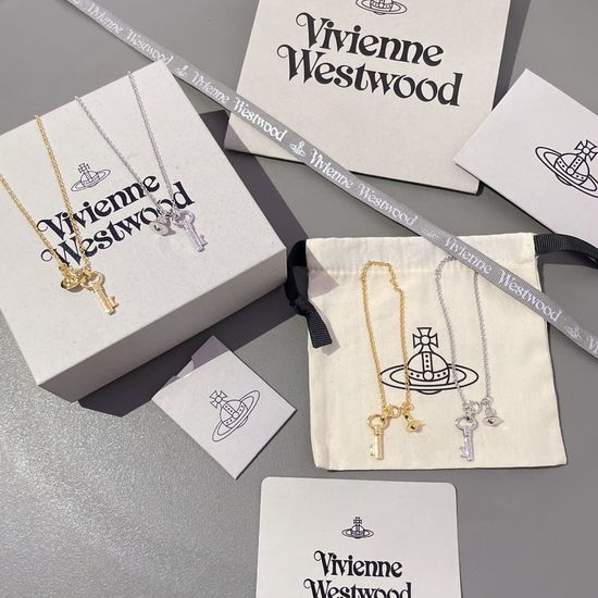 Vivienne Westhood Saturn Pendant Necklace and Bracelet