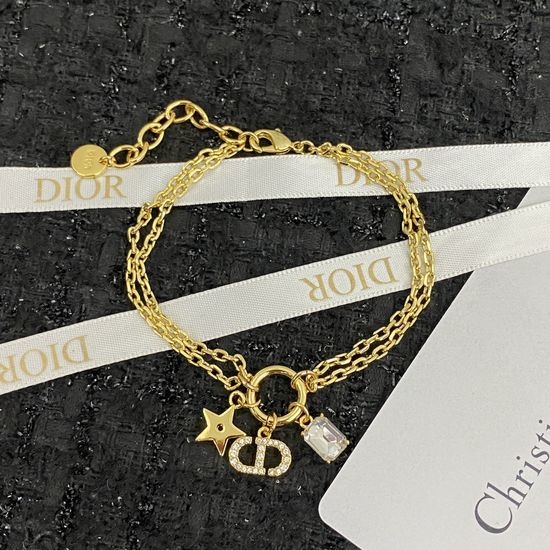Christian Dior CD Delicate Exquisite Fashion Bracelet