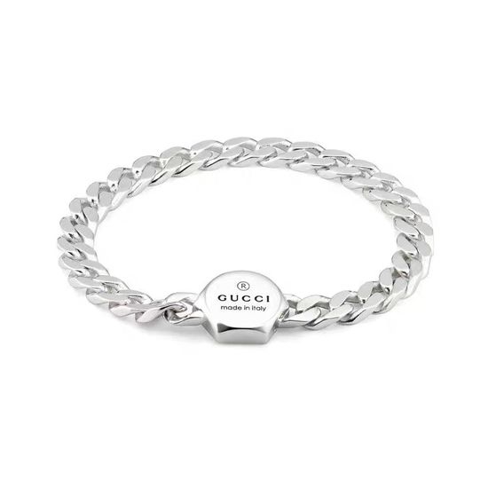 Gucci Engraved Pendant Necklace and Bracelet