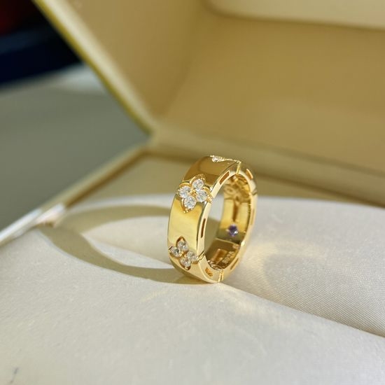Louis Vuitton LV Four Diamond Flower Sterling Silver Ring