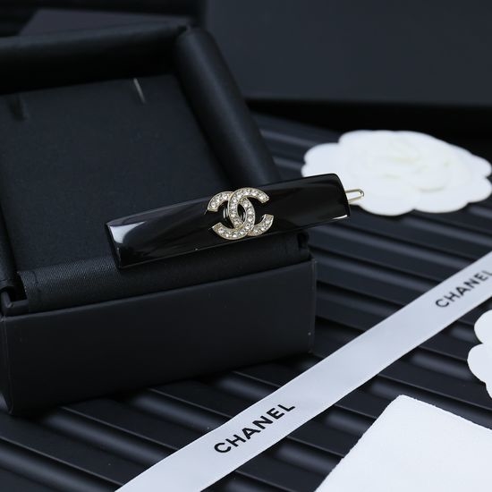Chanel Acrylic Letter Hair Clip