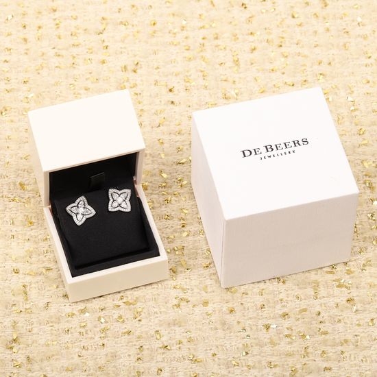De Beers Lotus Diamond Inlaid Elegant Earrings