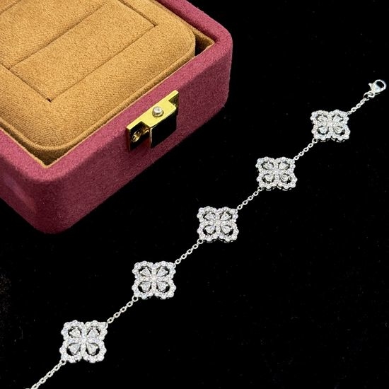 Hermes Four Leaf Clover Five Motif Bracelet