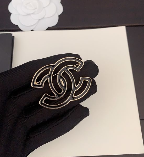 Chanel Hollow Out Decorative Brooch