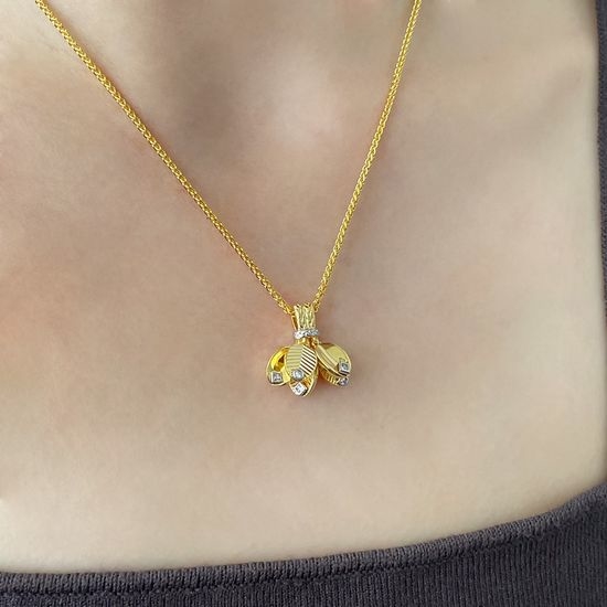 Cartier Vintage Coffee Leaf Shape Textured Necklace