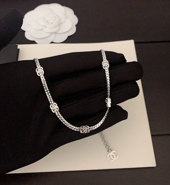 Chanel New Five Flower CC Necklace