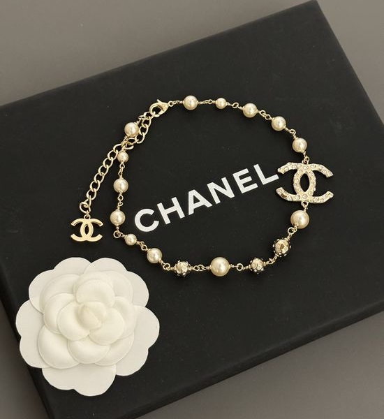 Chanel Rhinestone Pearl Pendant Necklace Brass Material