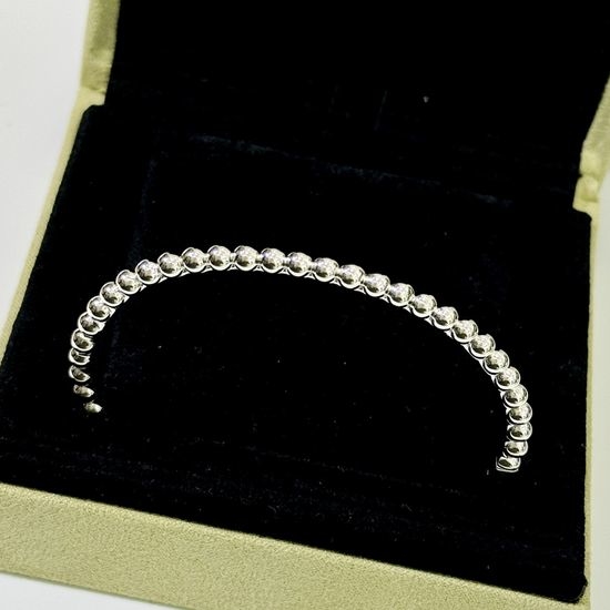 Van Cleef & Arpels VCA Slim Polished Bangle Bracelet