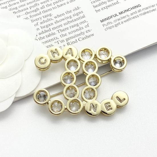 Chanel Crystal Inlaid Round Decorative Brooch