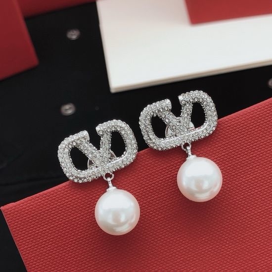 Valentino Diamond Pendant Pearl Stud Earrings