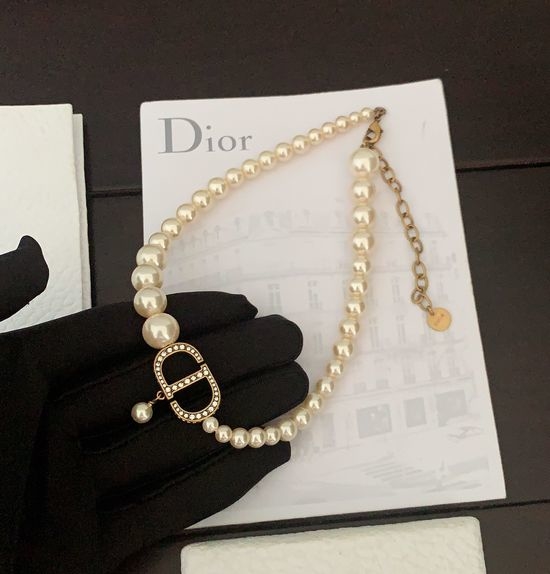 Christian Dior CD Vintage Gold Pearl Pendant Necklace