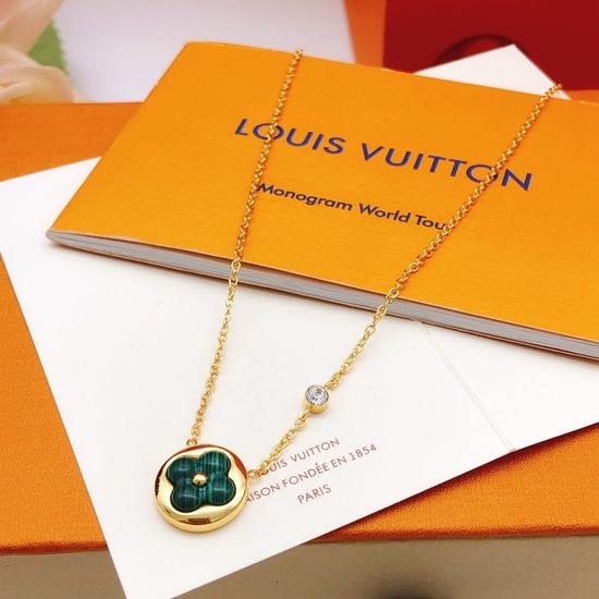 Louis Vuitton LV Trendy Green Pendant Necklace