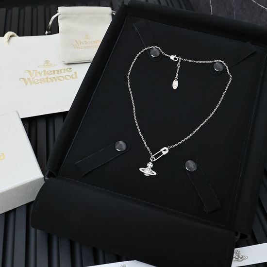 Vivienne Westhood Saturn Pin Necklace Elegant Classic Design
