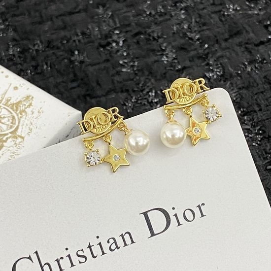 Christian Dior CD Rhinestone Inlaid Earrings Classic Versatile Jewelry