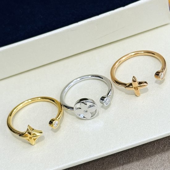 Louis Vuitton LV Clover Three-Piece Silver Ring Set