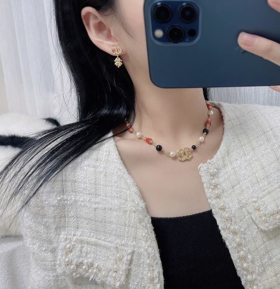 Chanel Colored Glaze Pearl Chain Necklace