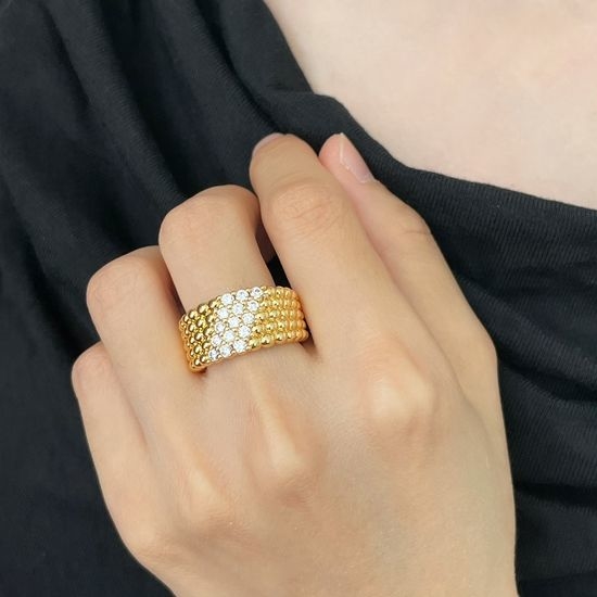 Van Cleef & Arpels VCA Beaded Full Diamond Classic Style Ring