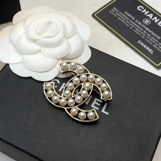 Chanel Two-tone Elegant Brooch Premium Craft
