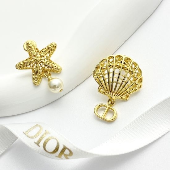Christian Dior CD Asymmetric Hollow Starfish Shell Earrings