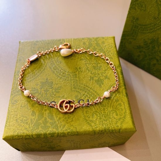 Gucci Horsebit Detail Open Cuff Bangle