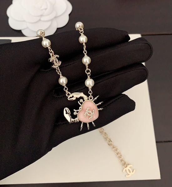 Chanel Crab Pendant Necklace For Daily Wear