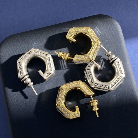Gucci Geometric C Shape Diamond Stud Earrings