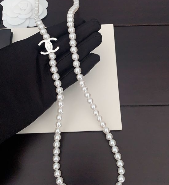 Chanel Pearl Brass Sweater Chain Classic Design