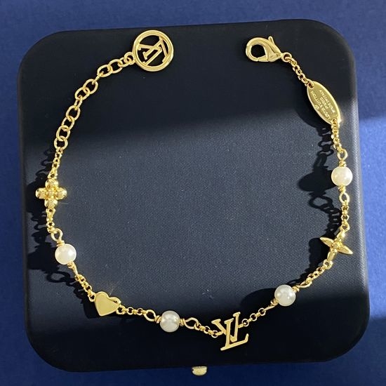 Louis Vuitton LV Flower Pearl Beaded Bracelet