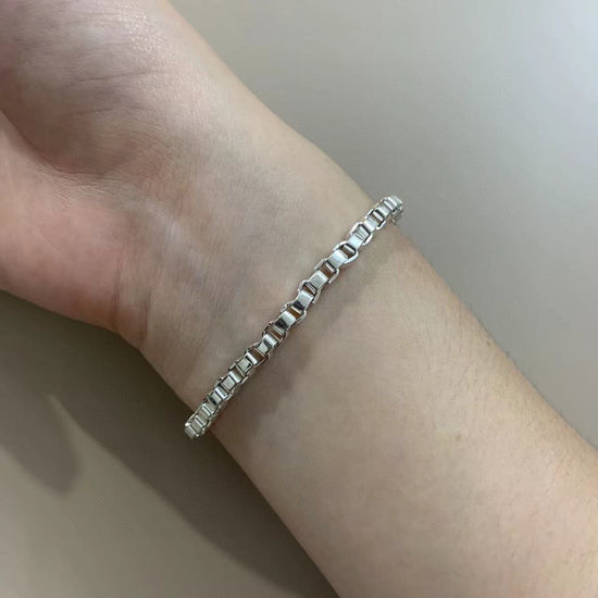 Tiffany & Co. Square Buckle Chain Simple Bracelet