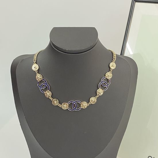 Chanel Vintage Style Choker Necklace with Pendant