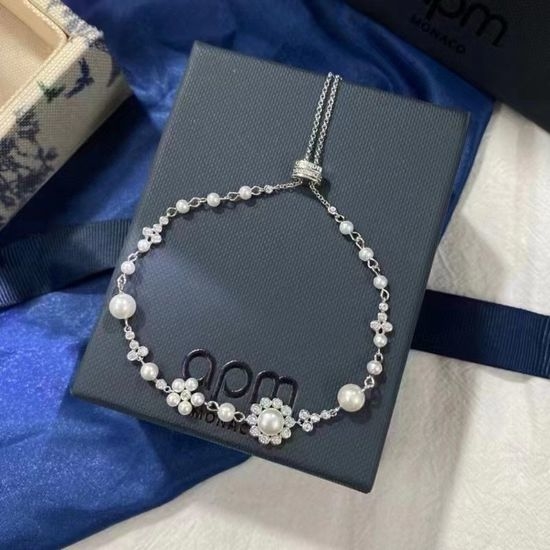 Apm monaco Elegant Pearl Flower Bracelet Jewelry