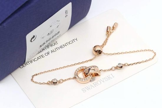 Swarovski Asymmetric Crystal Round Ring Bracelet