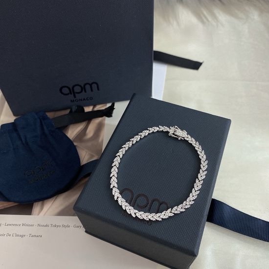 Apm monaco White Wheat Ear Heart Woven Bracelet