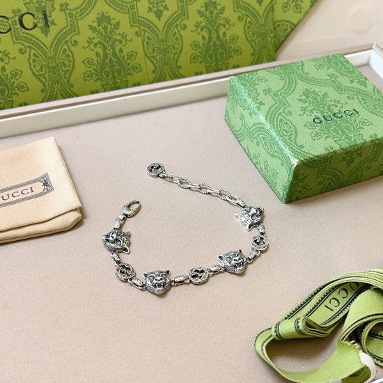Gucci Shiny Textured Classic Bracelet