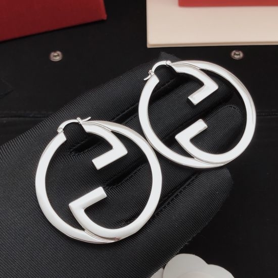 Gucci Polished Round Drop Earrings