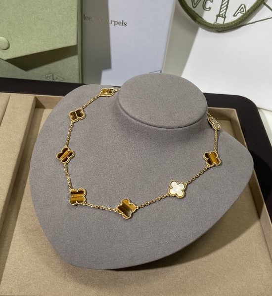Van Cleef & Arpels VCA Tiger s Eye Stone Jewelry