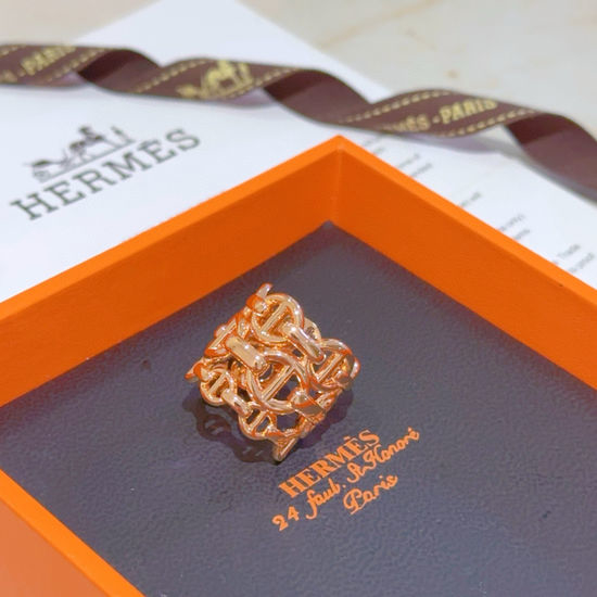 Hermes Pig Nose Design 18K Gold Ring