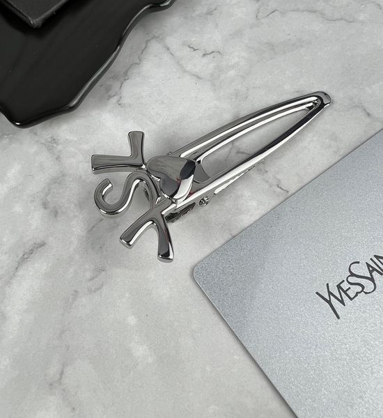 Yves Saint Laurent YSL Single Chic Hair Clip