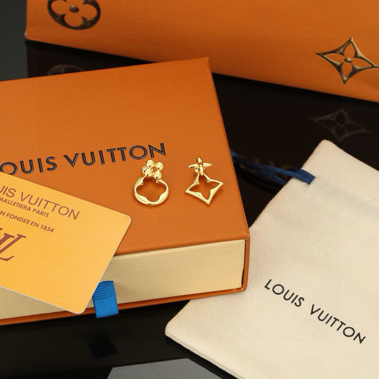 Louis Vuitton LV Asymmetrical Four Leaf Clover Earrings