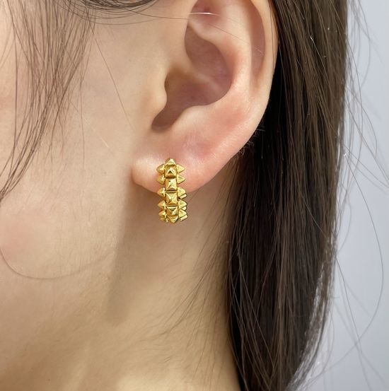 Cartier Stylish Movable Rivet Mini Bullet Earrings