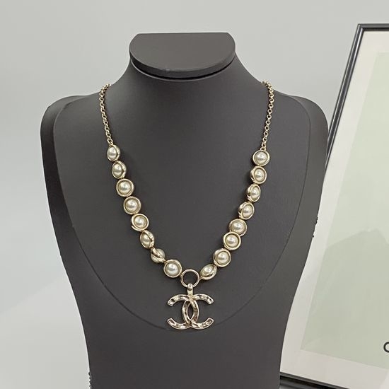 Chanel Elegant Pearl Half Chain Necklace