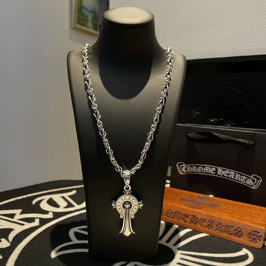 Chrome Hearts Retro Cross Horseshoe Pendant Necklace