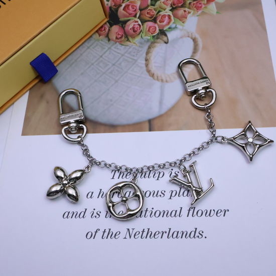 Louis Vuitton LV Hollow Pattern Silver Chain Keychain