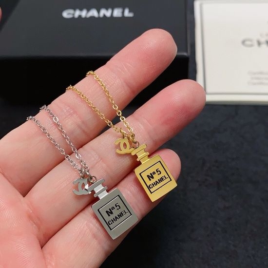 Chanel Adjustable Thin Elegant Fashion Necklace