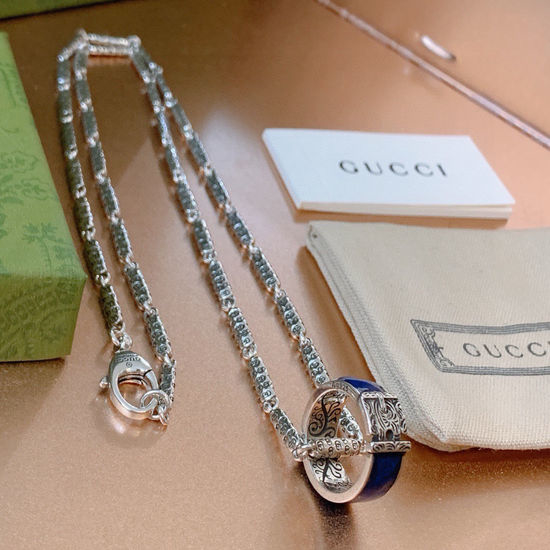 Gucci Vintage Silver Adjustable Pendant Necklace